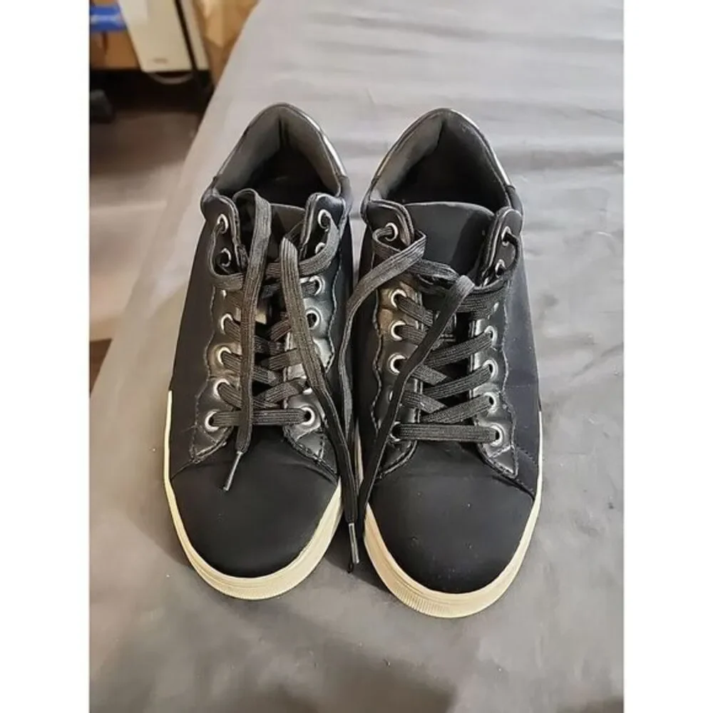 Vince Camuto Platform Sneaker Womens 7.5 Minimalist‎ Comfort Casual Black